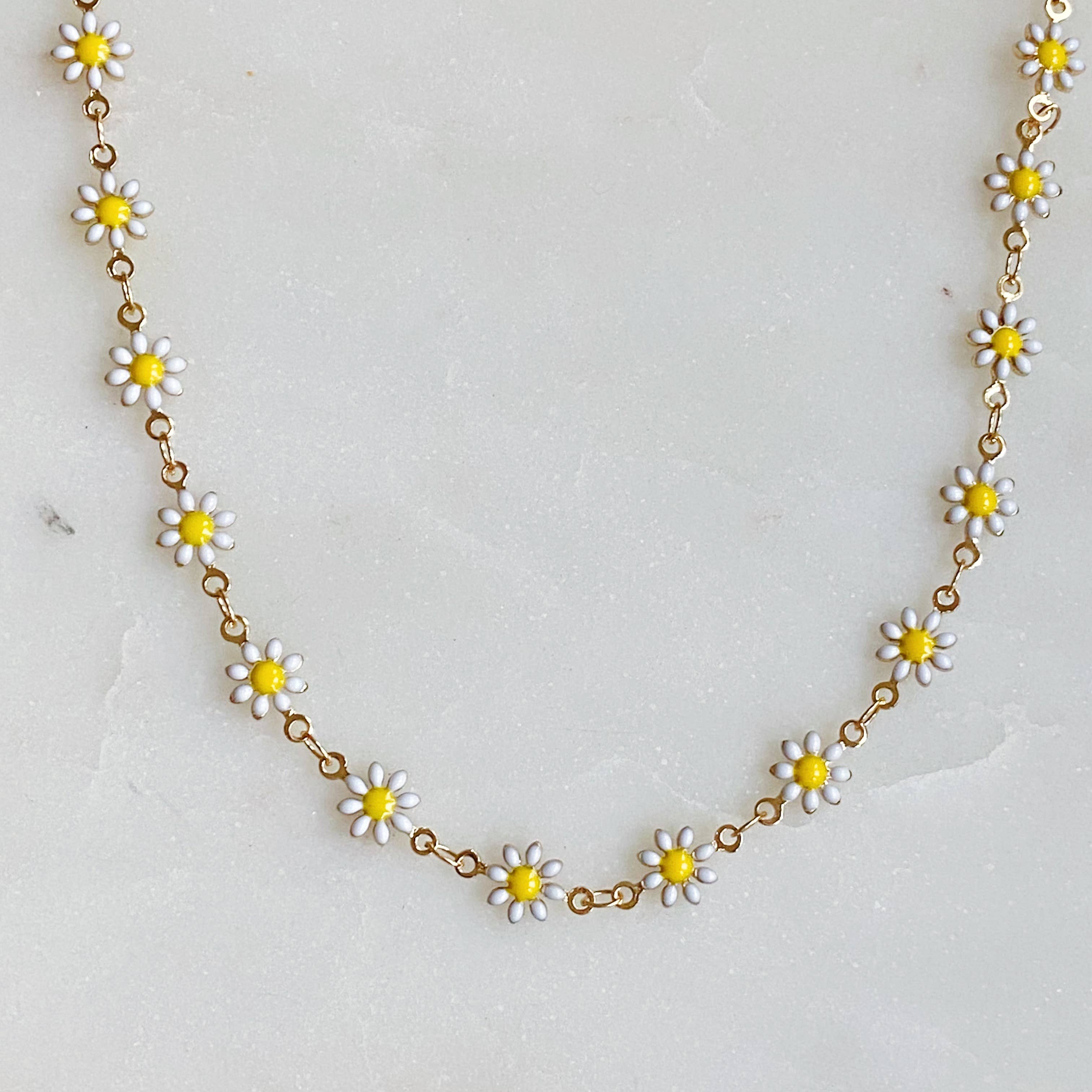 All Around Daisy Necklace - Saltire Games