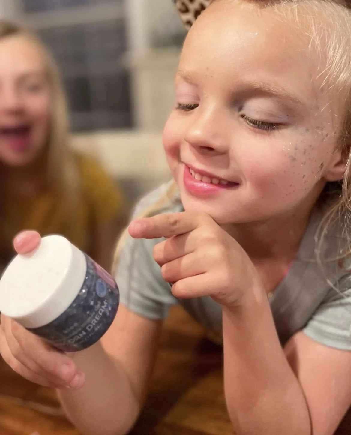 Spinning Pink Makeup Kit with Bioglitter - Saltire Games
