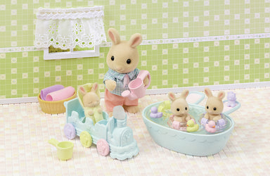 Calico Critters Triplets Baby Bath Time - Saltire Games