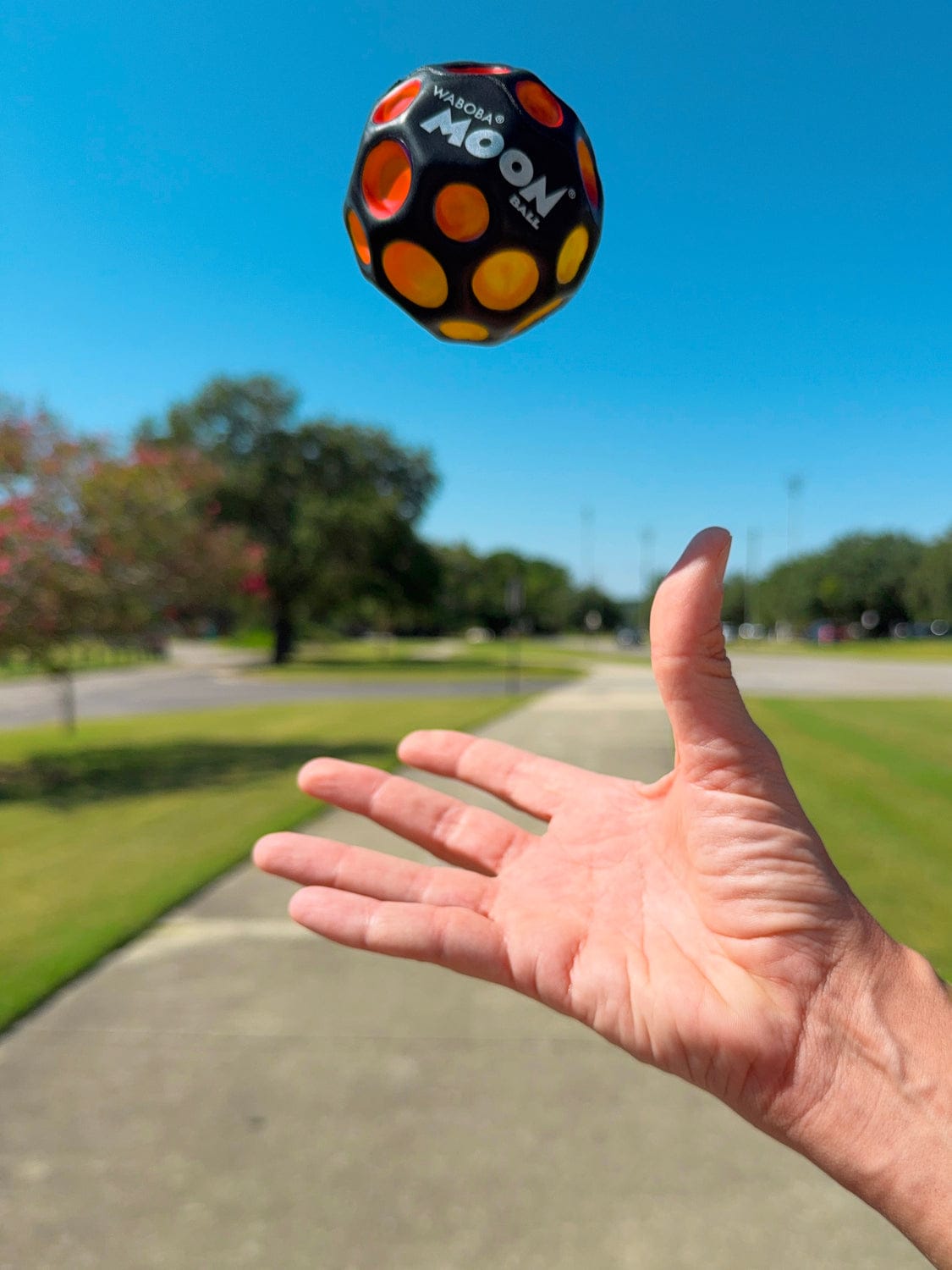 Waboba UV Moon Ball - Saltire Games